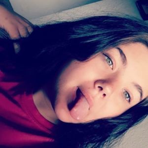 Meet your Posher, Charish